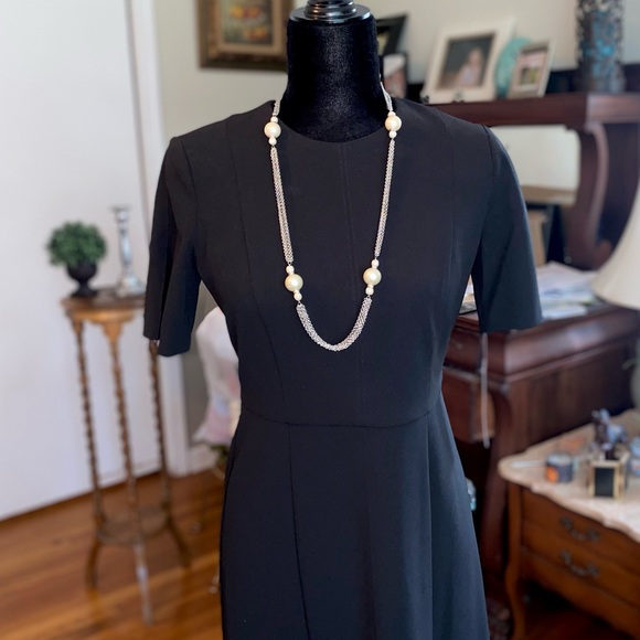 NWT Donna Morgan LITTLE BLACK DRESS Short Sleeve, crew neck, Fit & Flare - Picture 3 of 9